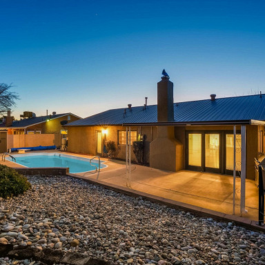 Рейтинг эпизода «Озимандия» из «Во все тяжкие» опустился до 9,9. Он удерживал десятку 13 лет