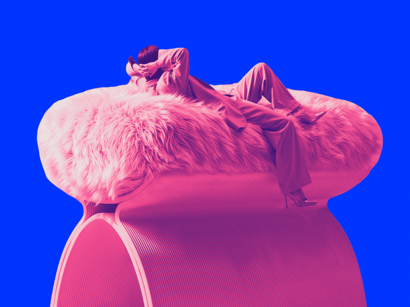 «Точно розовый?»: как Eburet из табурета-трансформера вырос в B2B-бренд, который заходит на рынок в 50 млрд ₽